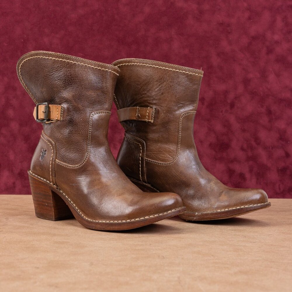 Frye Women Carmel dark brown Leather Strap Western Cowboy Ankle Boots sz 6.5